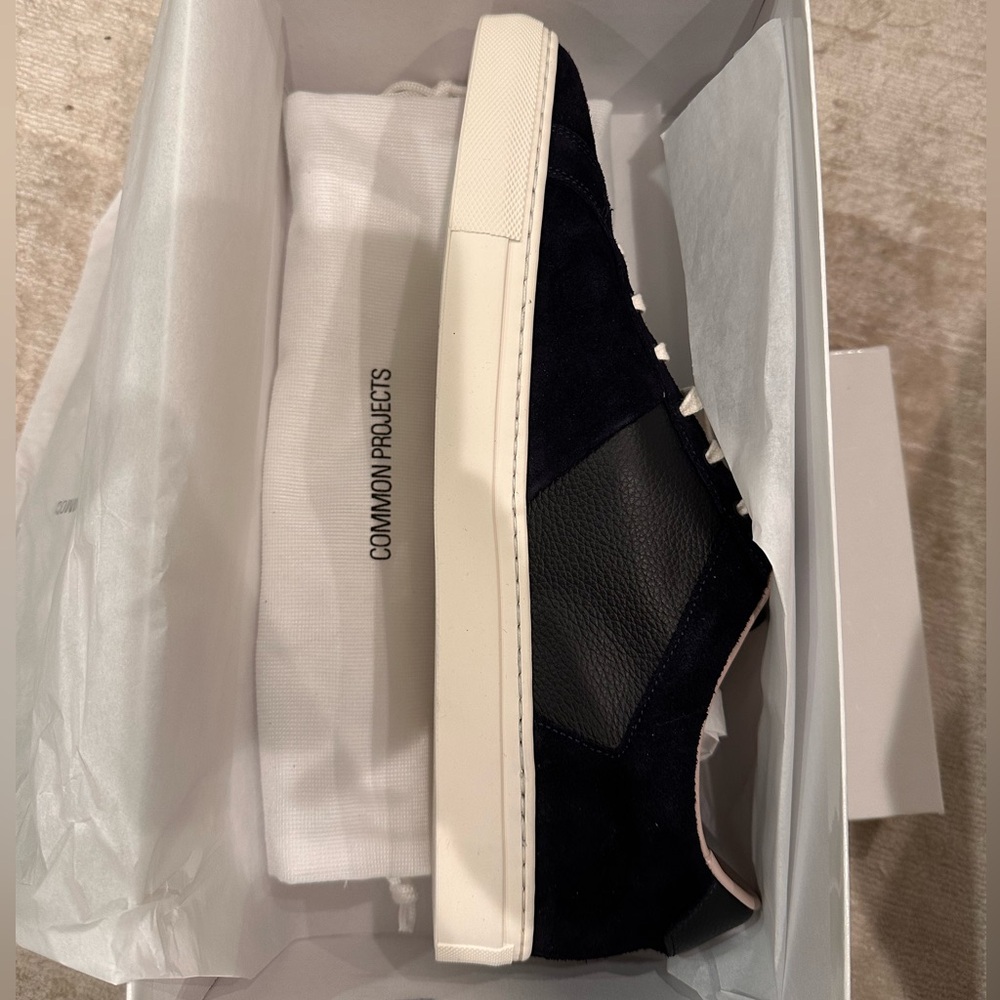 COMMON PROJECTS
Winter Achilles Navy Suede Sneaker - Picture 13 of 15